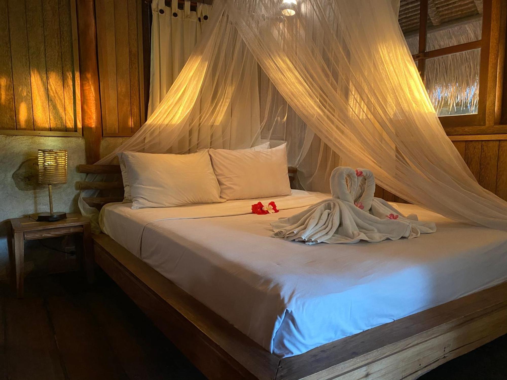 Flower Bud Bungalow Balangan Jimbaran  Bilik gambar